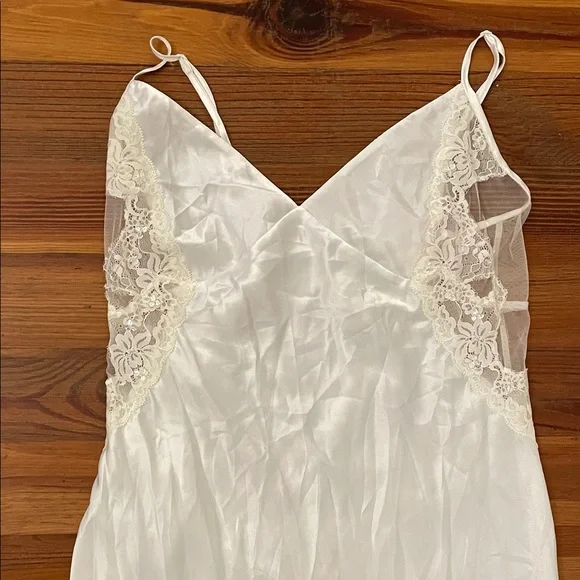 Victoria's Secret Satin Gown Robe Set Womens M/L Bride Lace Elegant - Picture 7 of 16